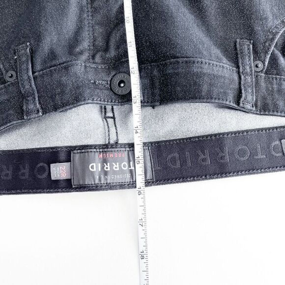Torrid Premium Women's Sky High Skinny Crop Denim Jeans Black Silver Size 22R - Picture 12 of 12